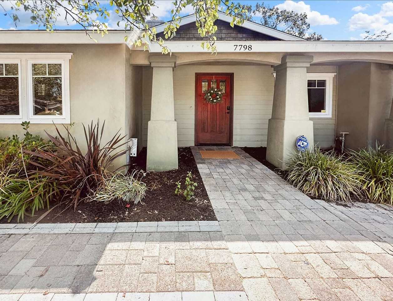 7798 Madrilena Way - Photo 2 of 25