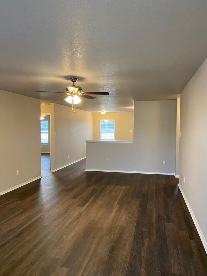 3828 Travers Ln - Photo 5 of 20