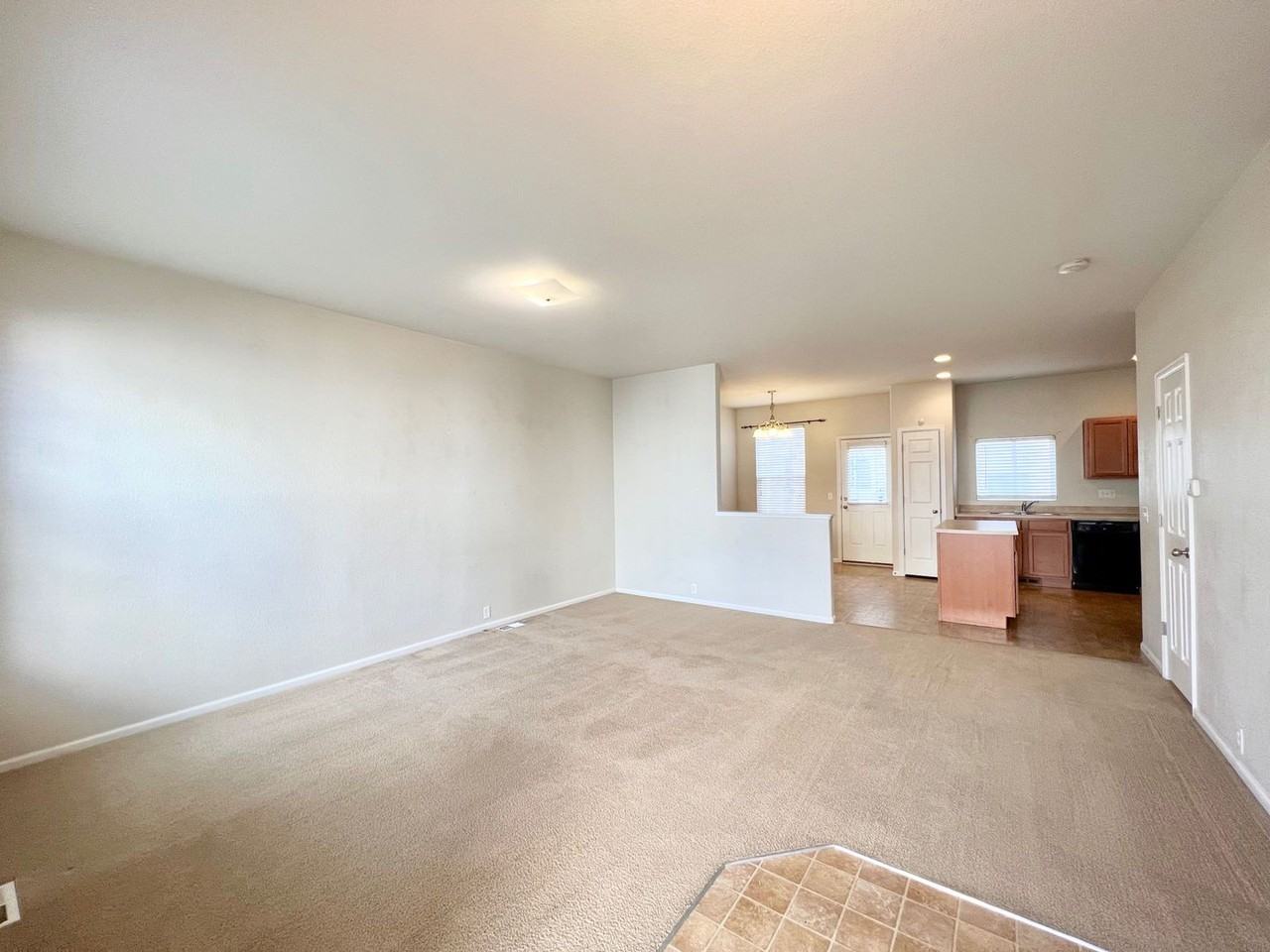 2109 Squawbush Ridge Grv - Photo 4 of 24