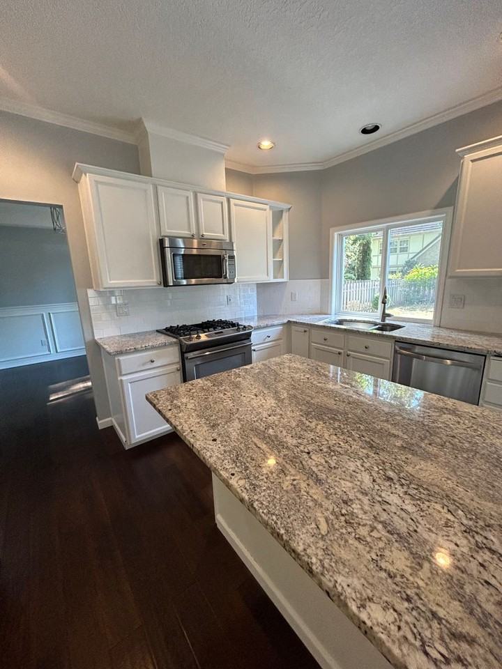 8827 Sw 90th Ave - Photo 6 of 28