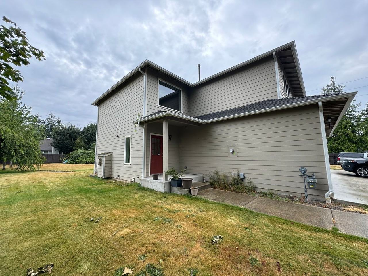 8015 Cirque Dr W - Photo 3 of 25