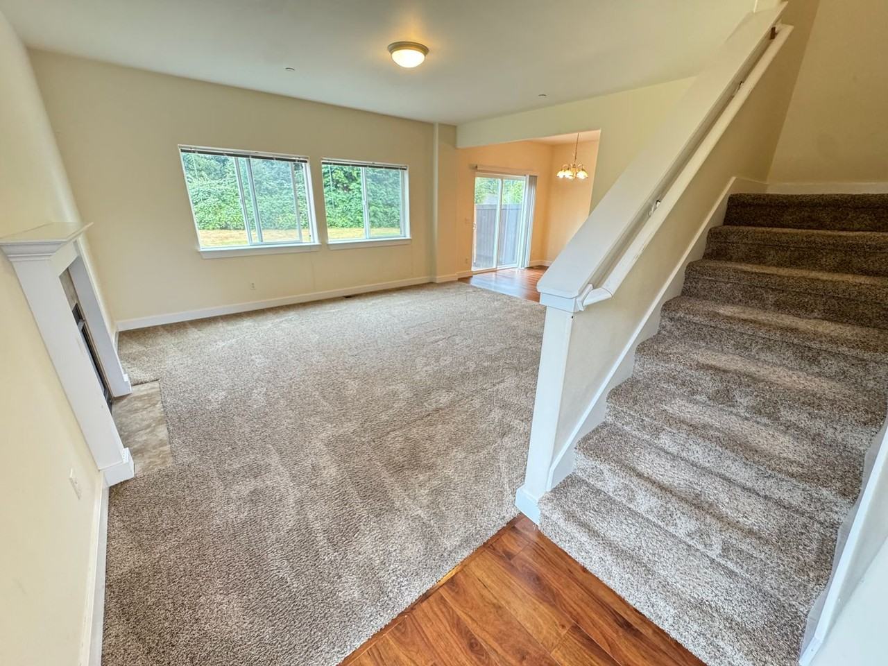 8015 Cirque Dr W - Photo 2 of 25