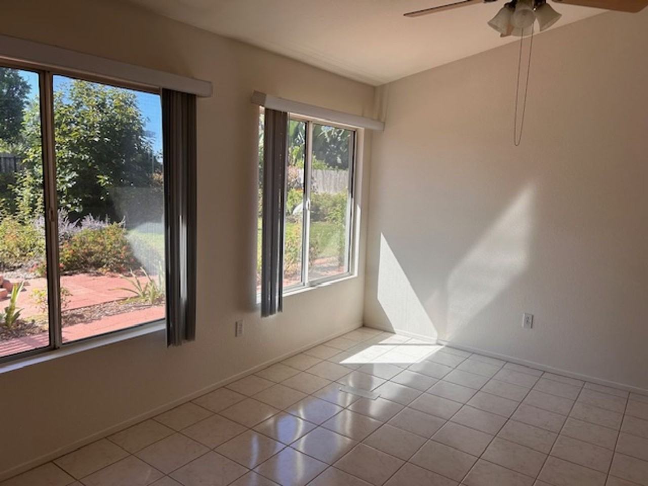 3278 Brightwood Ct - Photo 3 of 18