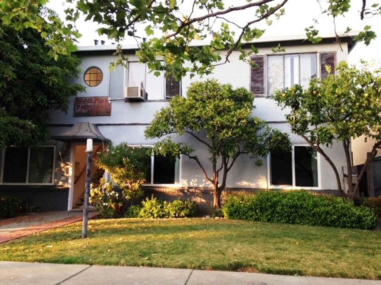 9003 - PARK, MOUNTAIN VIEW - Photo 2 of 4