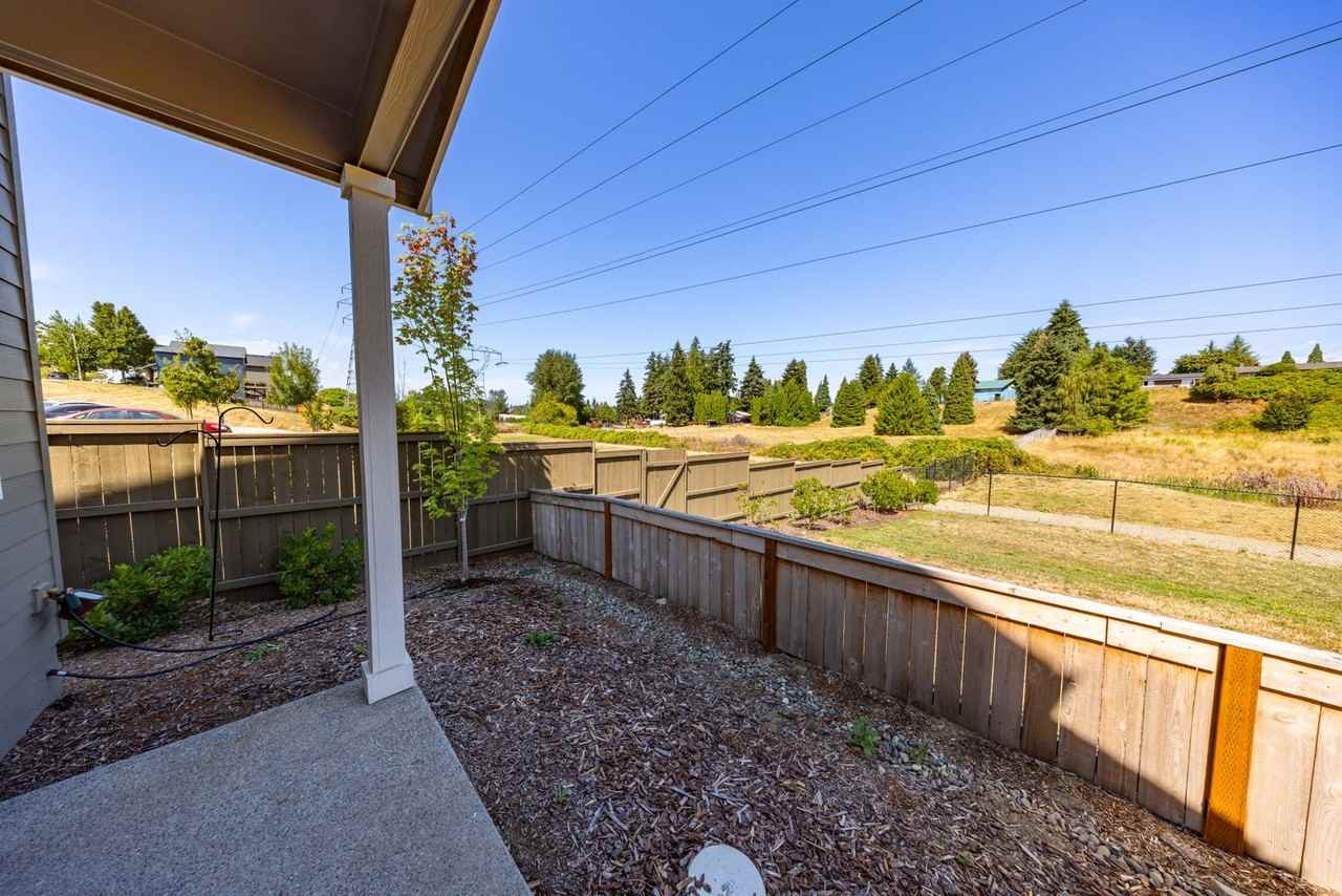 6016 Ne 64th St - Photo 3 of 21