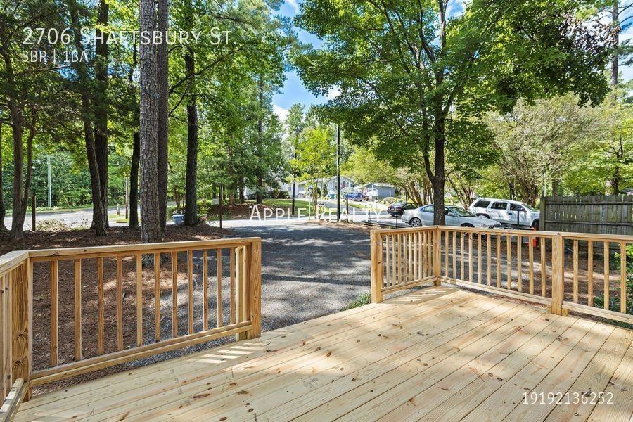 2706 Shaftsbury St - Photo 2 of 17