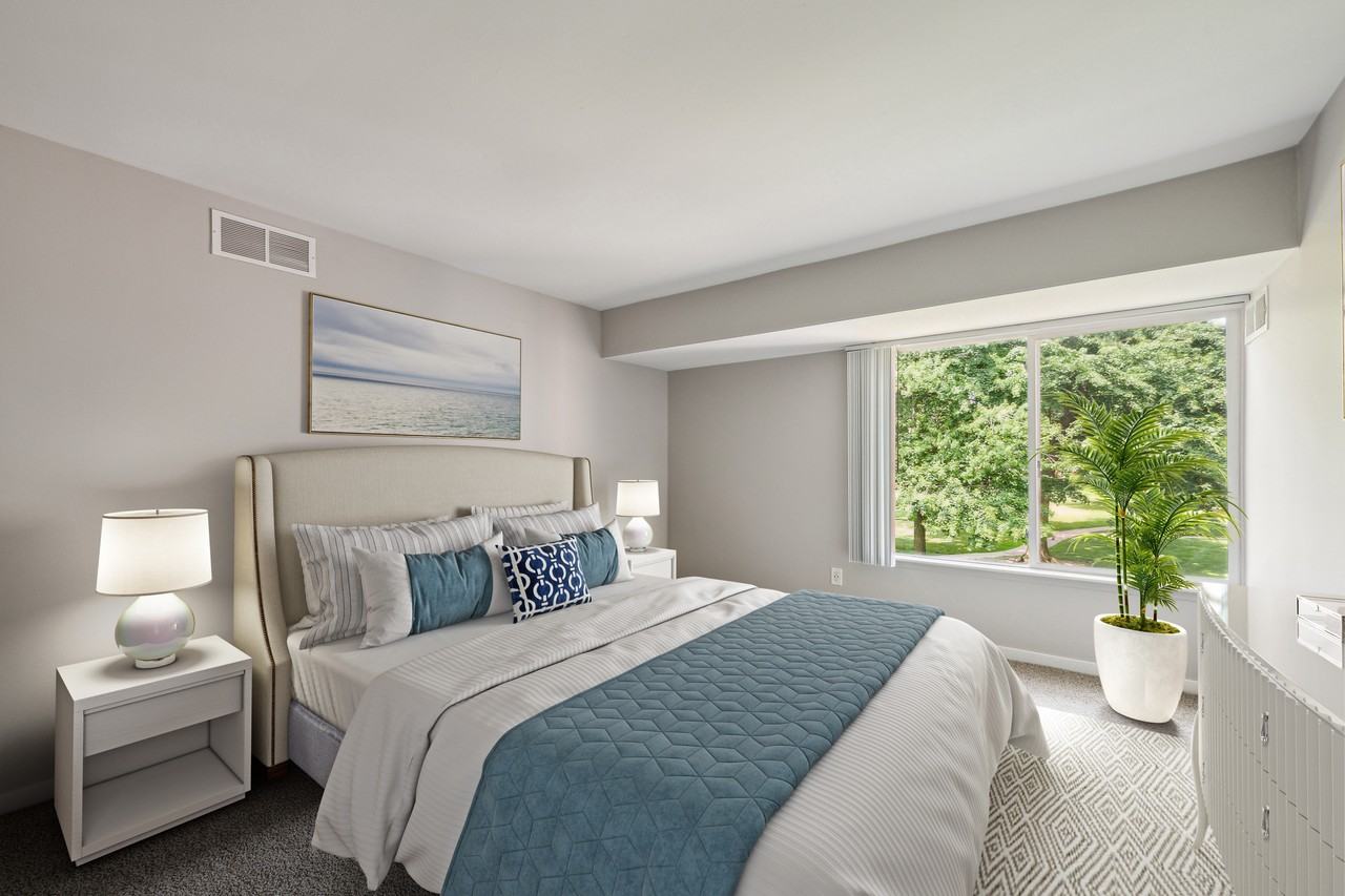 The Lake Shore Apartments - Photo 4 of 100