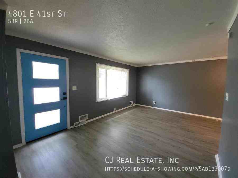 4801 E 41st St - Photo 2 of 12