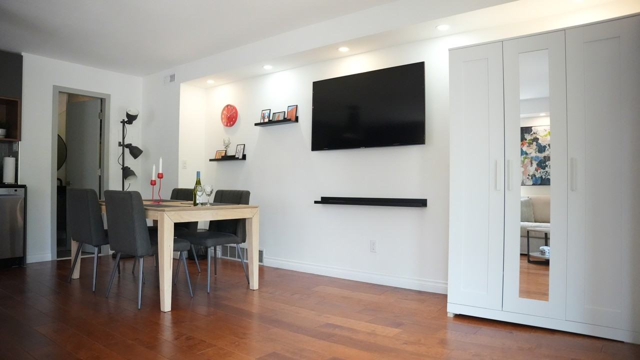 775 29th Street East - Photo 3 of 20