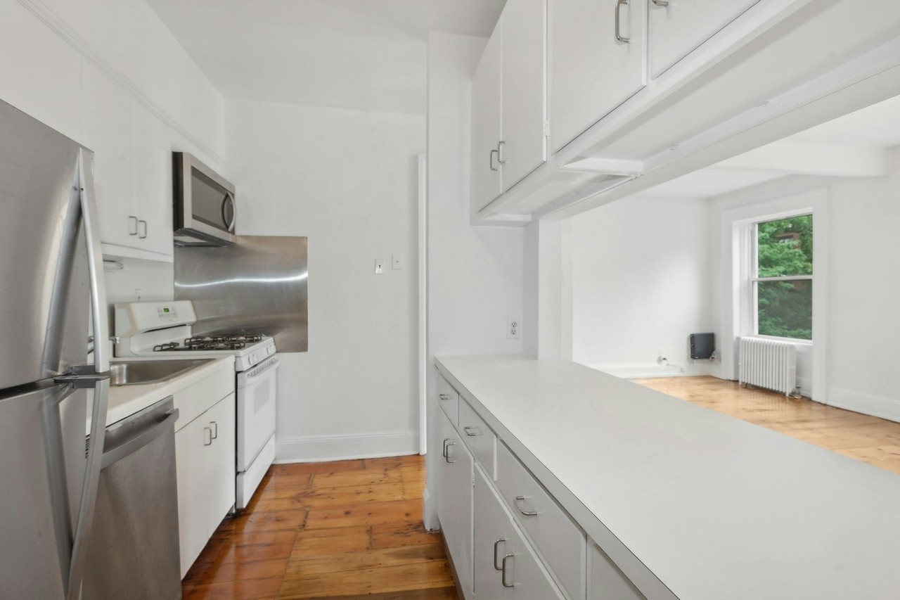 149 State St #3 - Photo 2 of 8
