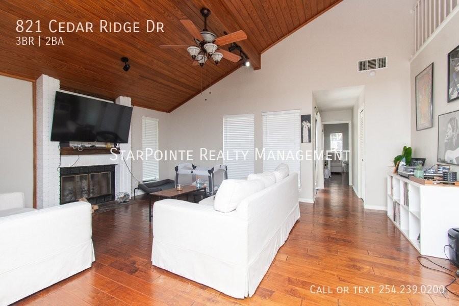 821 Cedar Ridge St - Photo 3 of 27