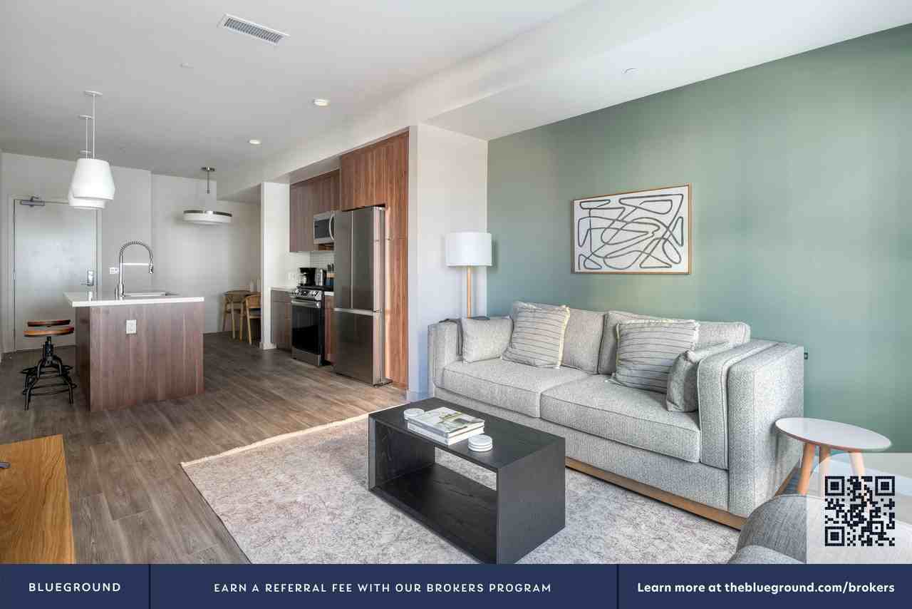 6701 Shellmound Street - Photo 5 of 99