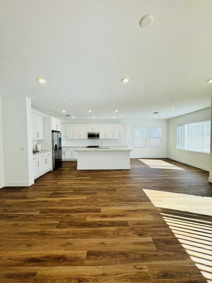 416 North Mendocino Way - Photo 4 of 22