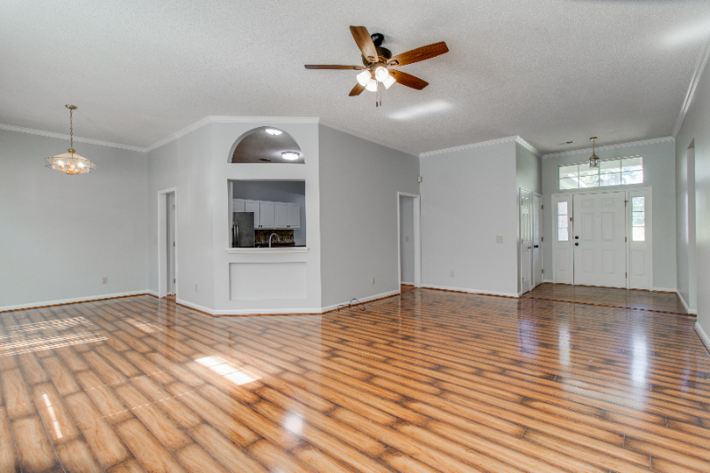 201 Majestic Dr - Photo 7 of 20