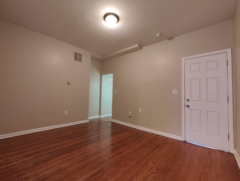 2400 Barclay St #A - Photo 2 of 20