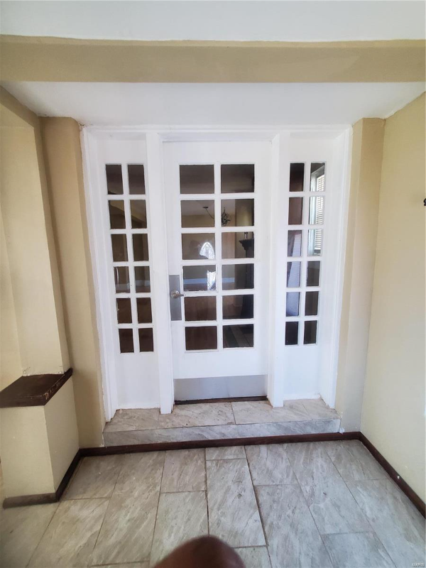 3635 Pine Grove Ave - Photo 2 of 16