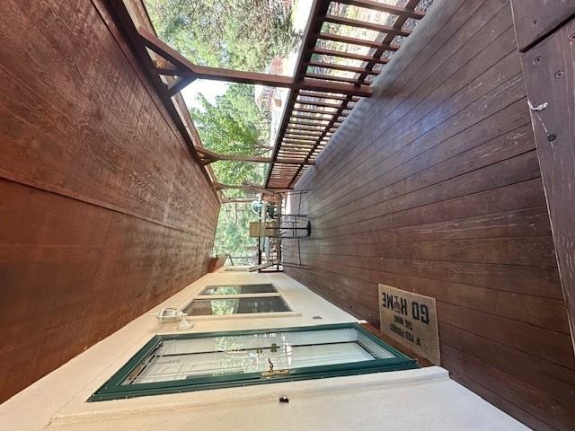 206 Sunny Slope Drive - Photo 2 of 37