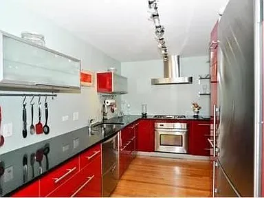 1610 N Larrabee St - Photo 2 of 10