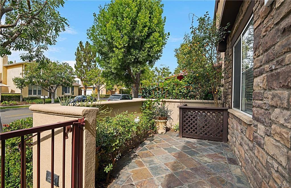 5 Moonstone - Photo 3 of 8