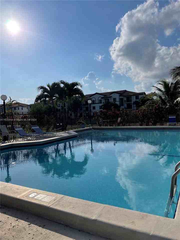 9423 Fontainebleau Blvd #201 - Photo 3 of 8