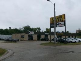 featured image of 2400 Gateway Dr