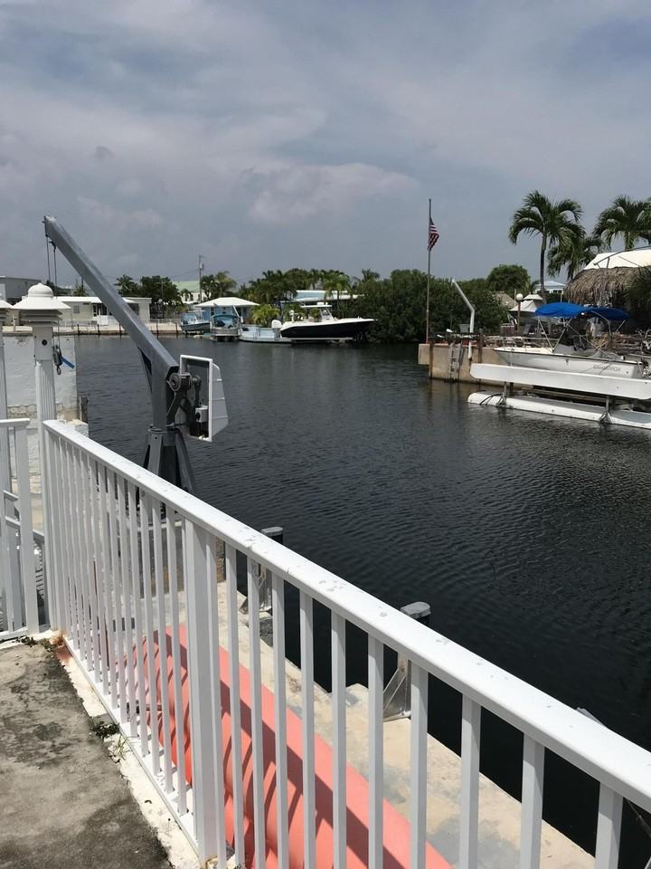 924 Tropical Ln - Photo 4 of 11