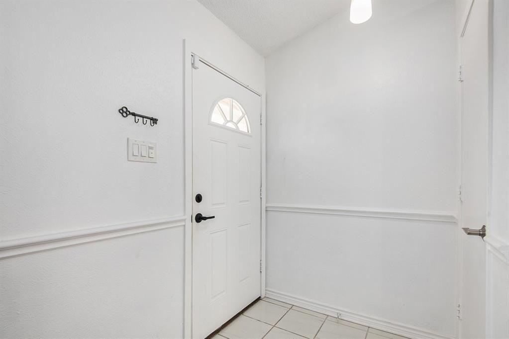 7320 Strawberry Way - Photo 3 of 24