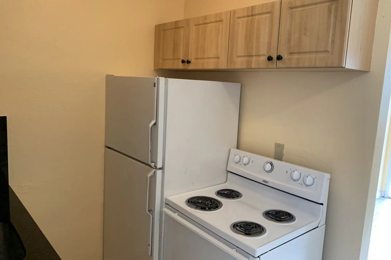 1640 Ne 127th St Apt 404 - Photo 2 of 2