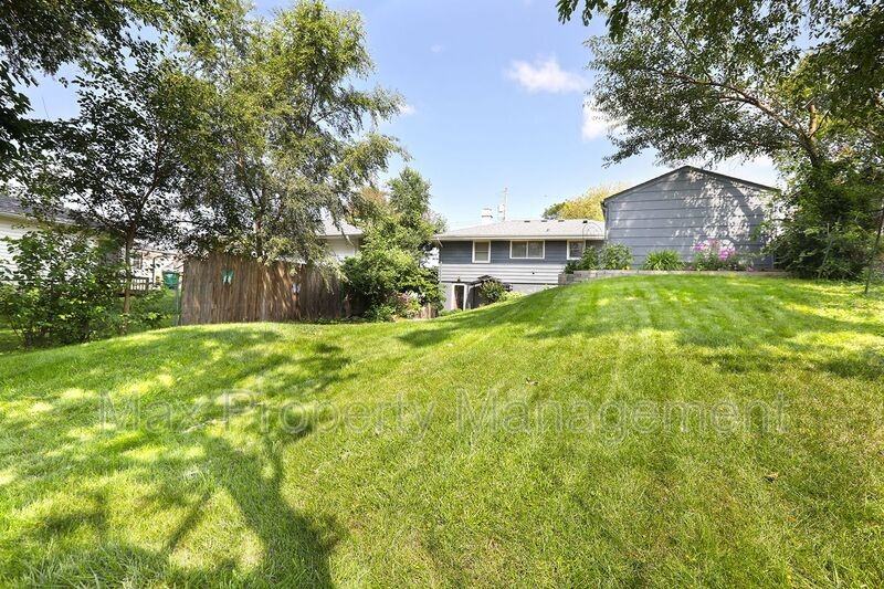 7512 Wilden Dr - Photo 6 of 28