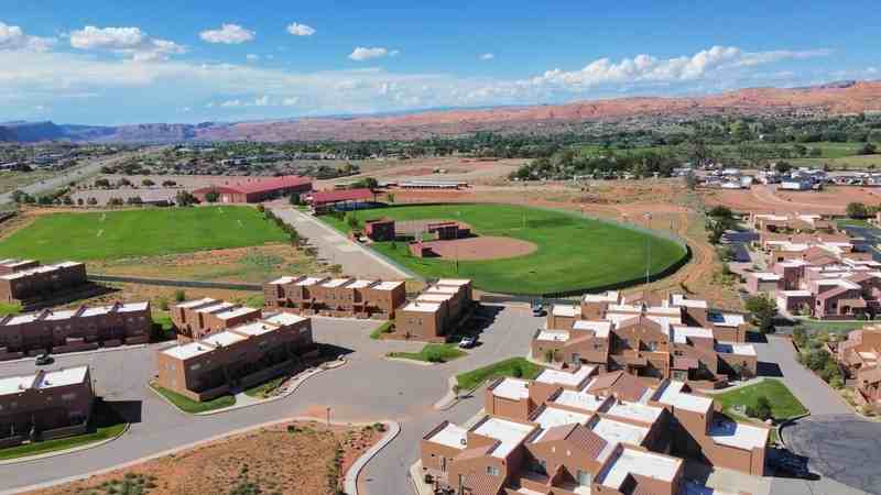 3862 Desert Willow Cir #6A4 - Photo 4 of 30