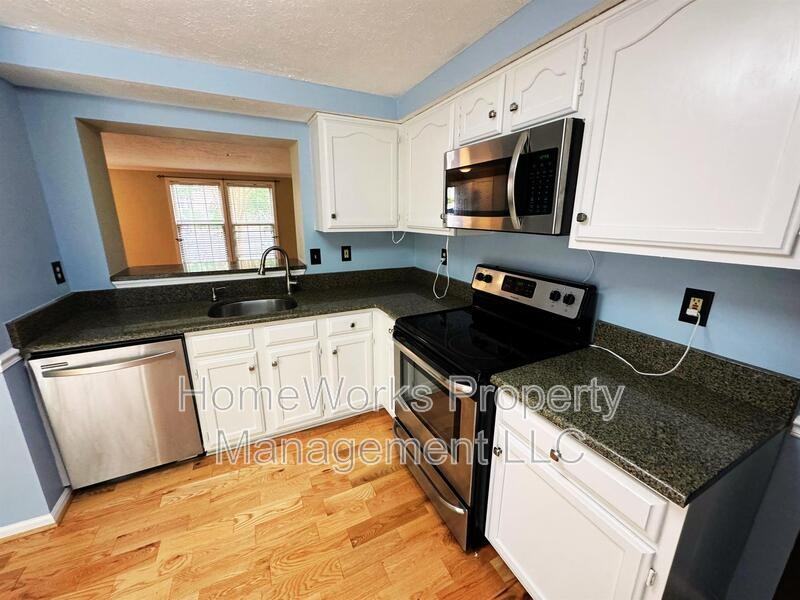 1232 Seminole Dr - Photo 7 of 22