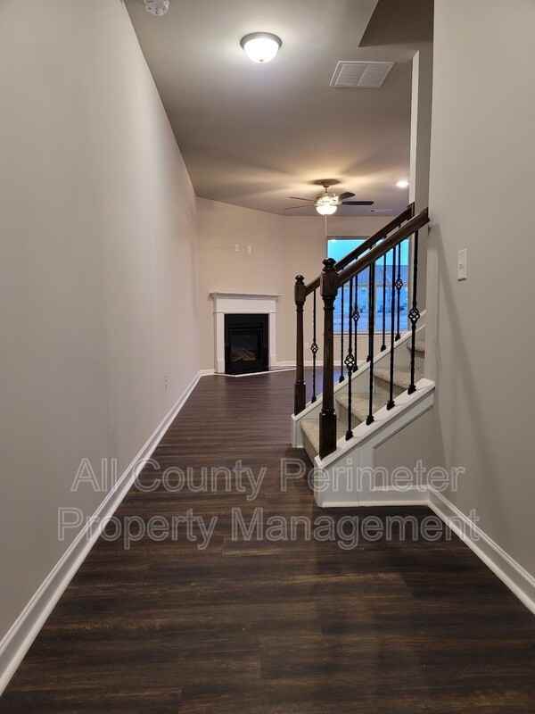 3808 Prospect Point Dr - Photo 4 of 15
