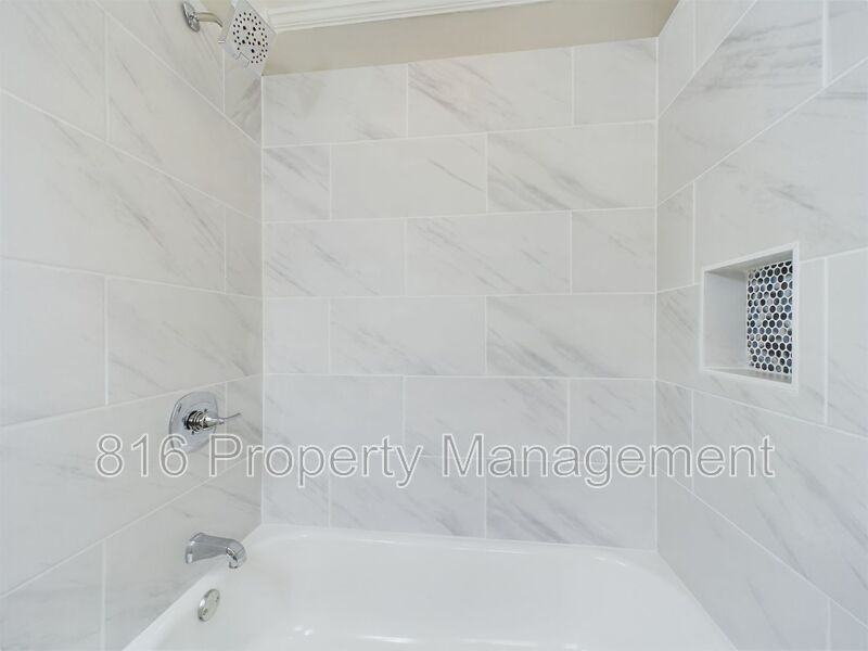 411 Norton Ave - Photo 7 of 15