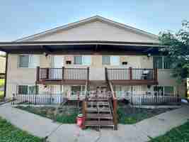 featured image of 4735 Southwest #4