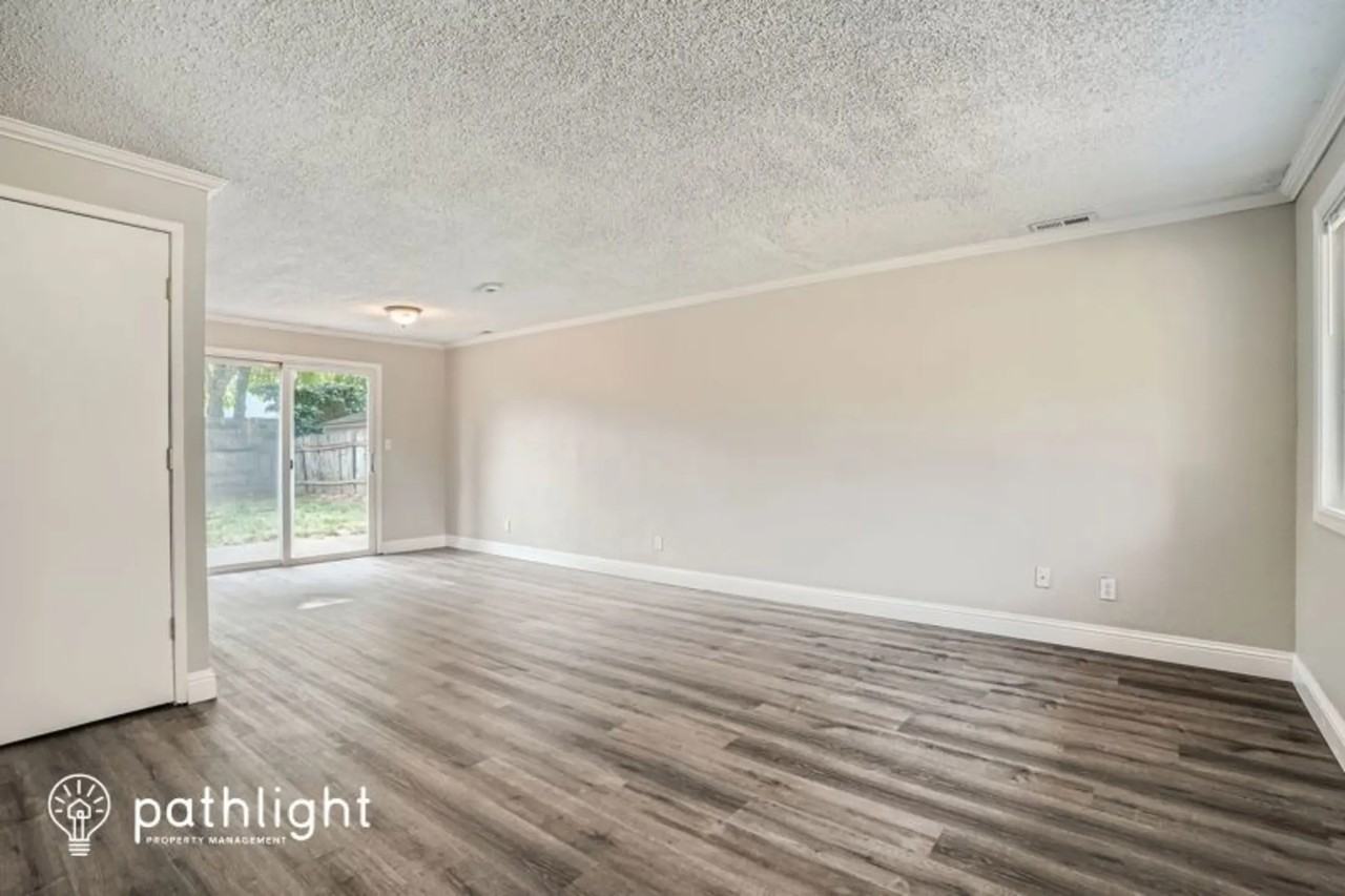 9519 Nw 27th Ave - Photo 2 of 13