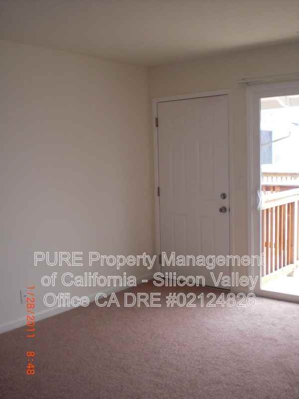 122 Towne Ter #7 - Photo 3 of 8