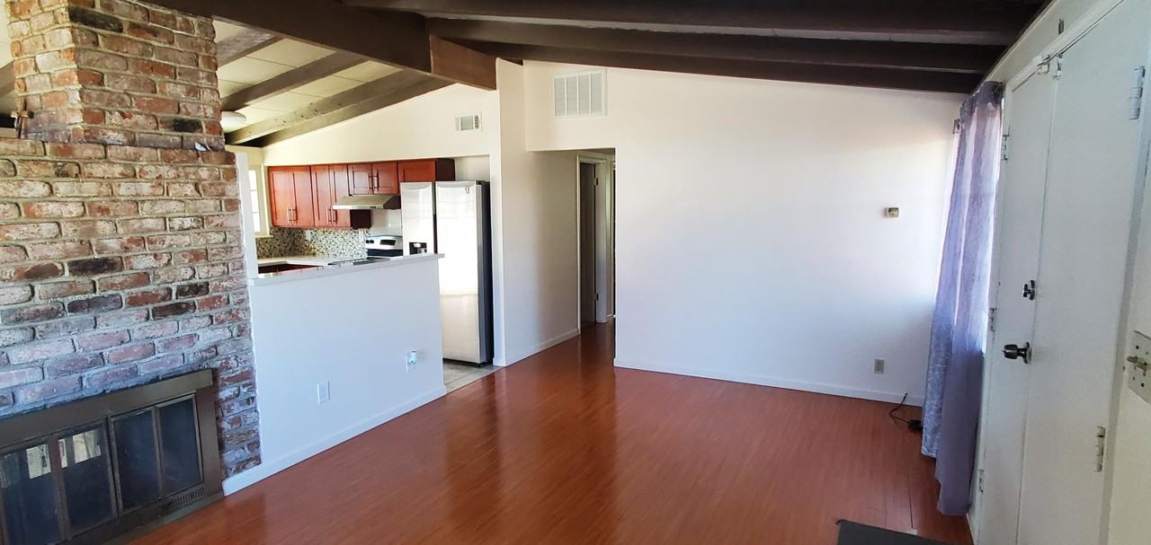 824 Resota St - Photo 3 of 19