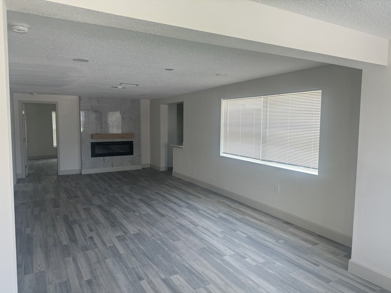 1149 La Salle St - Photo 3 of 17