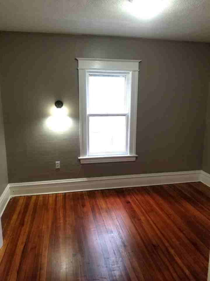 106-108 Hobart St - Photo 3 of 14