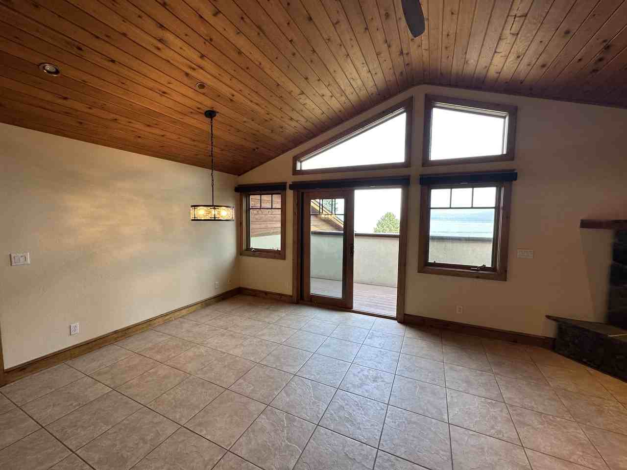 150 Adams St #15 - Photo 3 of 27