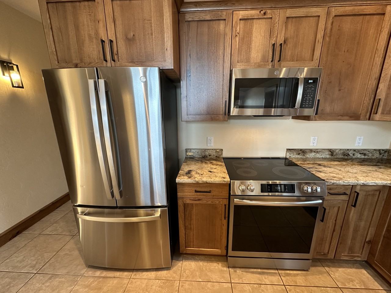 150 Adams St #15 - Photo 7 of 27