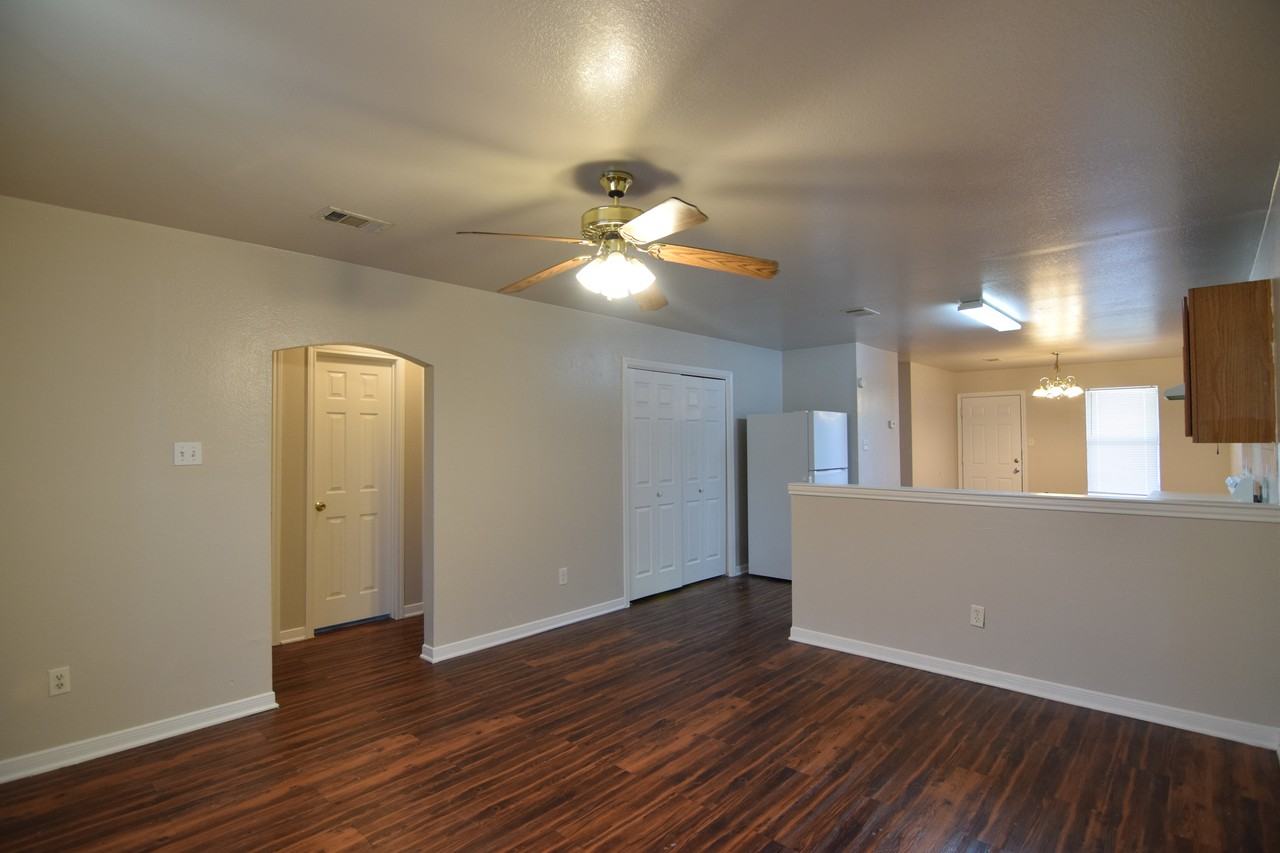 2307 Terrace Dr - Photo 6 of 13