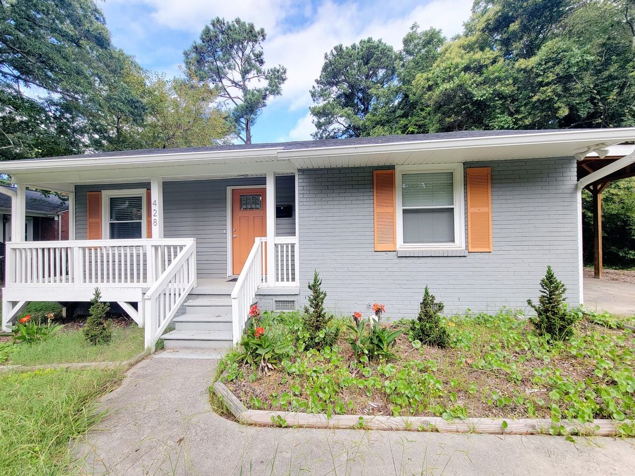428 Lansing St