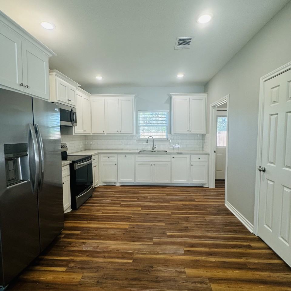 5908 Ash Ave - Photo 2 of 13