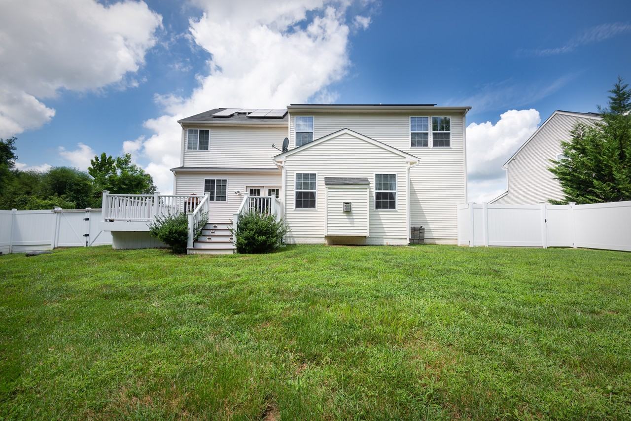 210 Brooke Run Lane - Photo 3 of 28