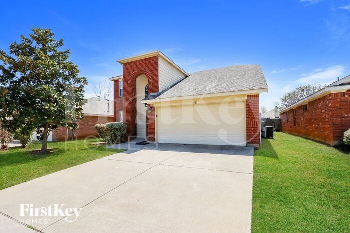 421 Pineview Ln - Photo 2 of 15