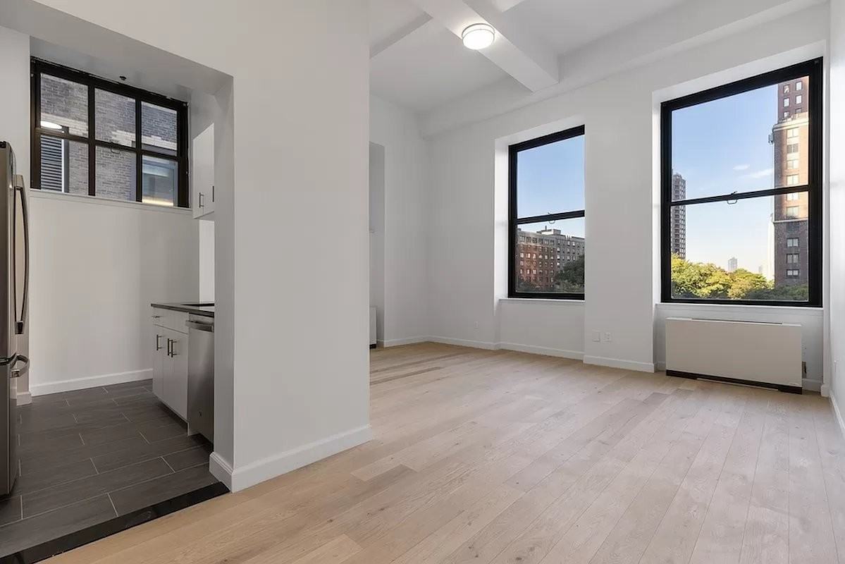 33 Rector St #14D - Photo 3 of 13