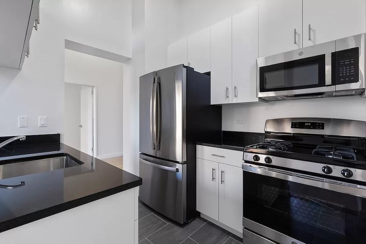 33 Rector St #14D - Photo 4 of 13