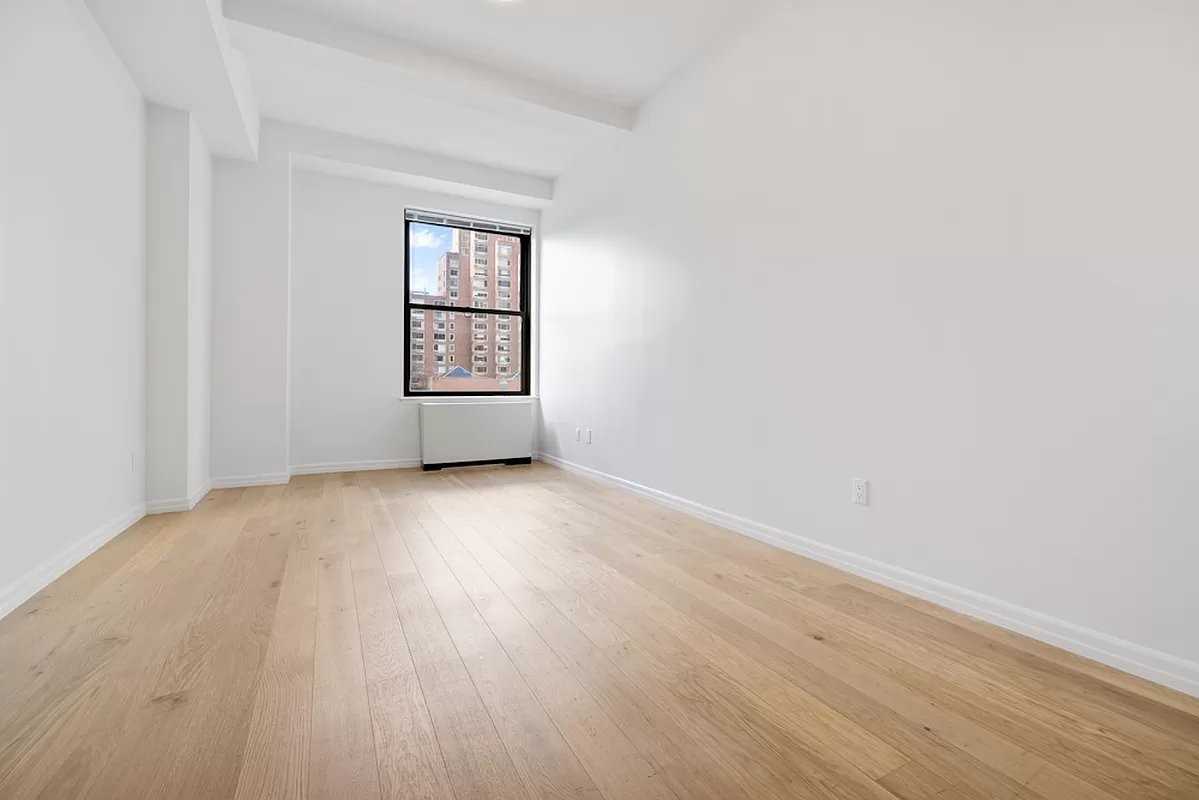 33 Rector St #14F - Photo 4 of 12