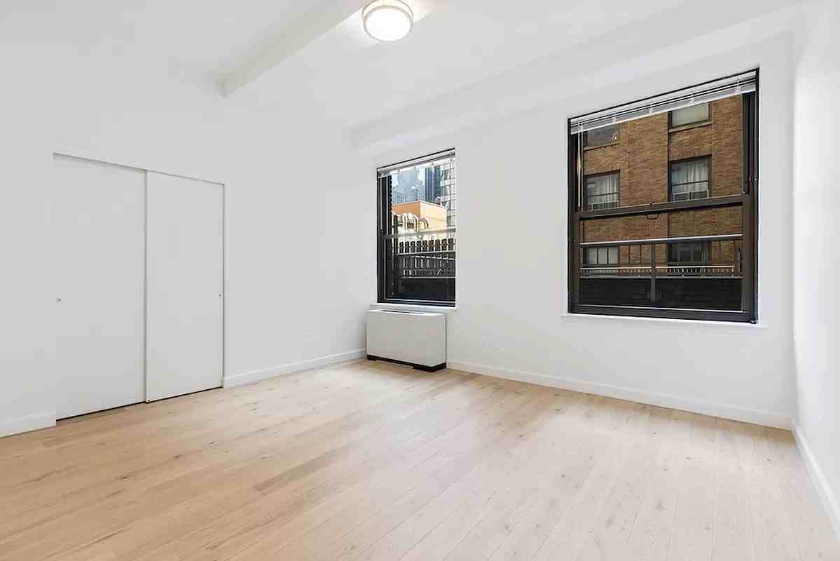 33 Rector St #14F - Photo 6 of 12